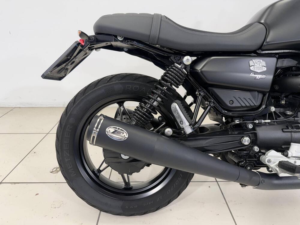 Moto Guzzi V7 850 Stone Special Abs (2021) (16)