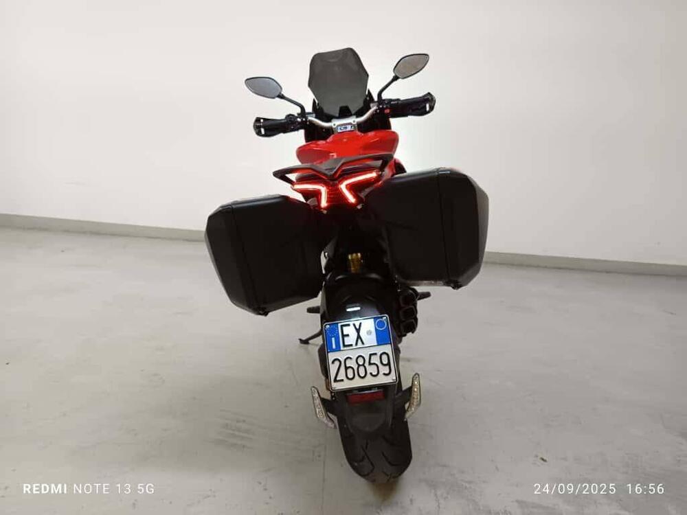 MV Agusta Turismo Veloce 800 Rosso (2021 - 23) (5)