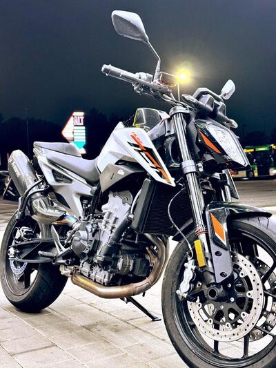 KTM 790 Duke L (2023 - 24) usata