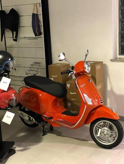 Vespa Primavera 125 (2024 - 25) nuova