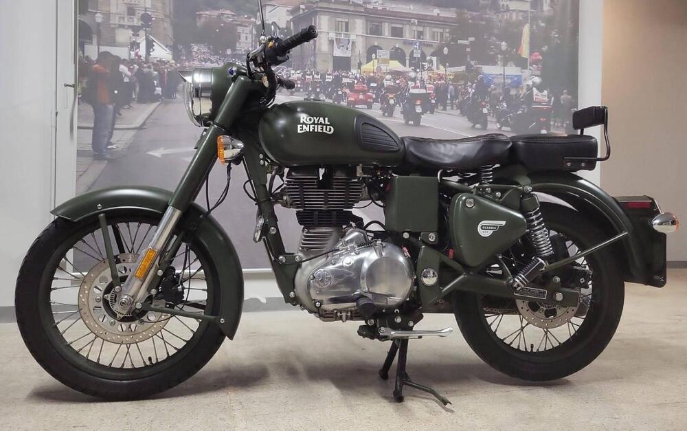 Royal Enfield Classic 500 EFI Battle Green (2017 - 20) (2)