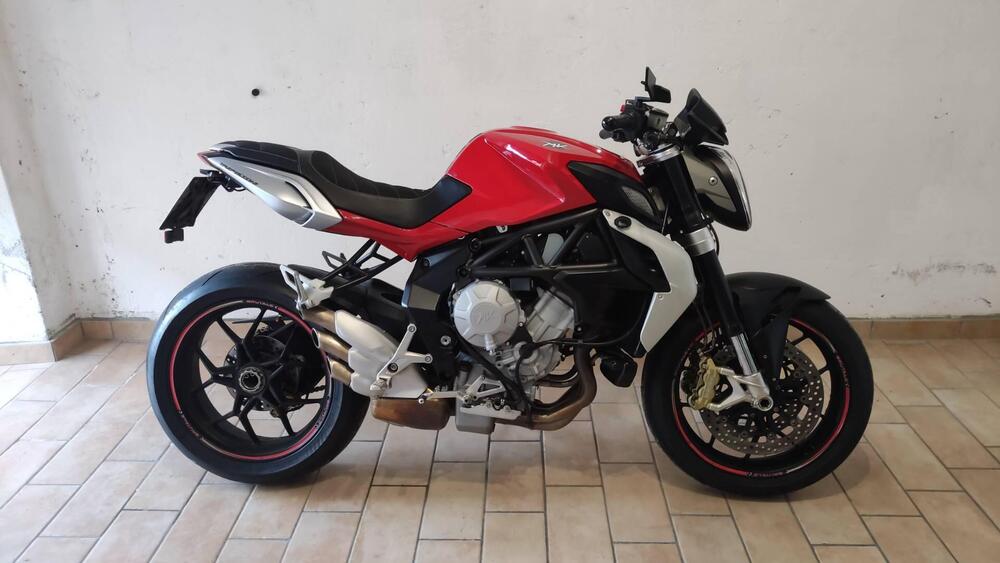 MV Agusta Brutale 675 (2011 - 15) (2)
