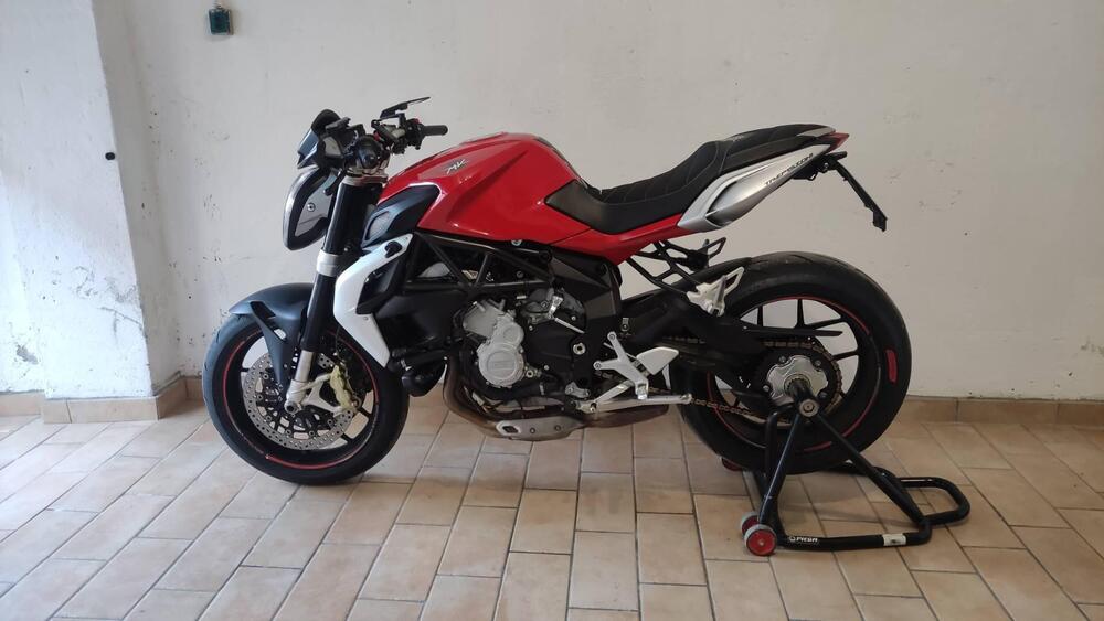 MV Agusta Brutale 675 (2011 - 15) (5)