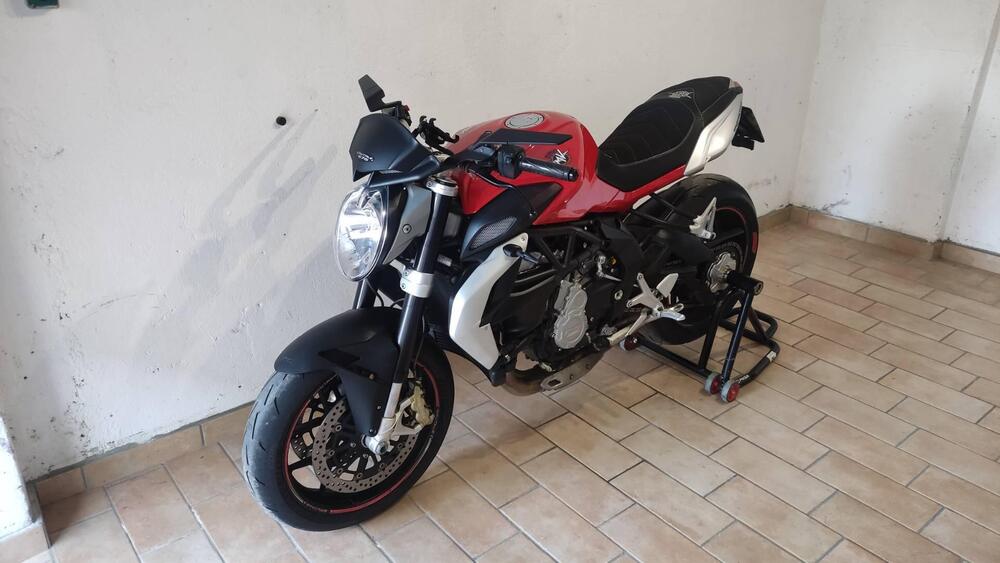 MV Agusta Brutale 675 (2011 - 15) (6)