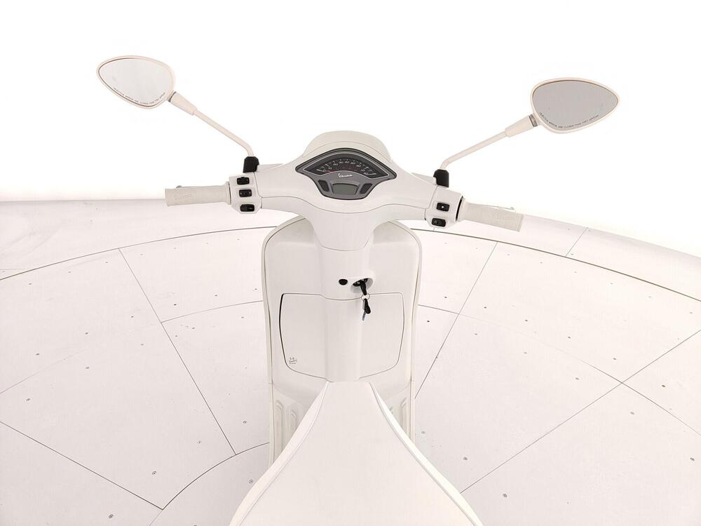 Vespa Sprint 50 Justin Bieber (2022 - 24) (11)