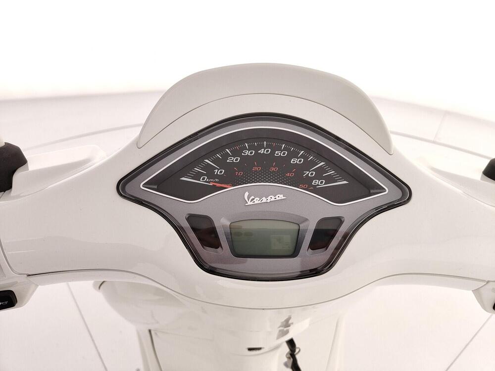 Vespa Sprint 50 Justin Bieber (2022 - 24) (12)