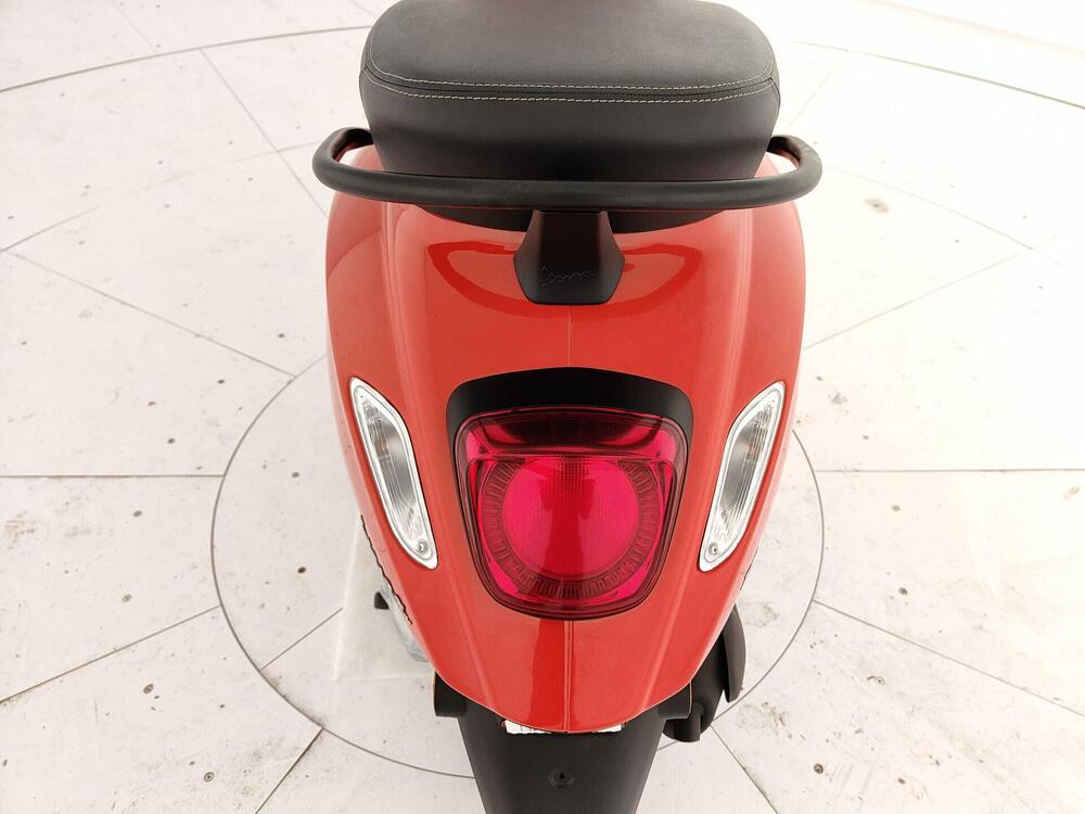 Vespa Primavera 125 Color Vibe (2023 - 24) (10)