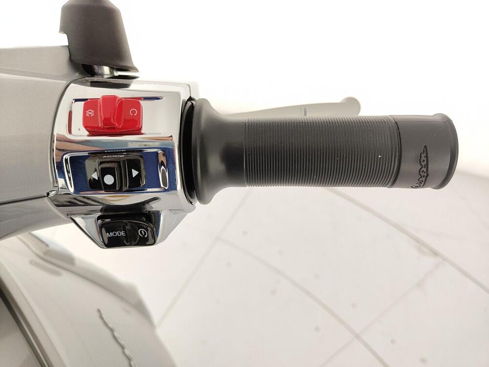 Vespa Primavera 125 Tech (2024 - 25) (11)