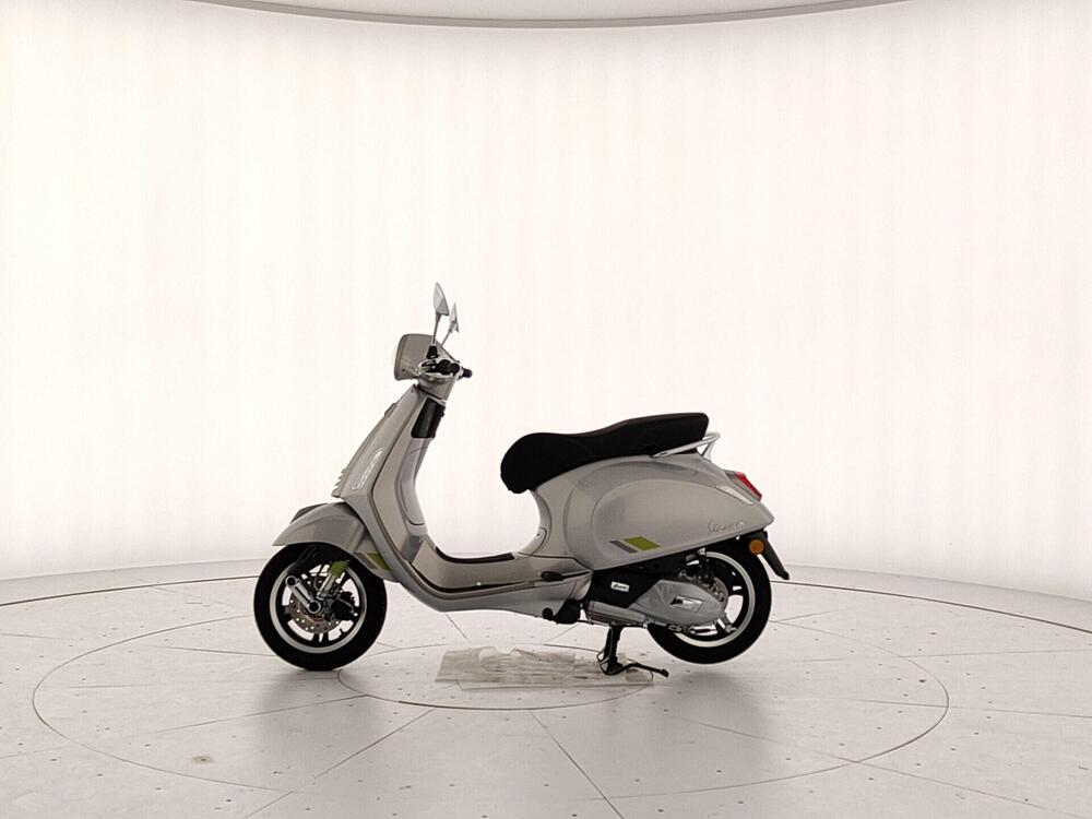 Vespa Primavera 125 Tech (2024 - 25) (2)