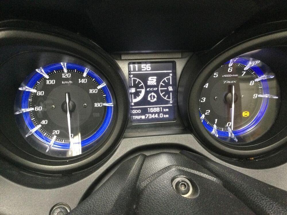 Yamaha T-Max 560 (2020 - 21) (3)