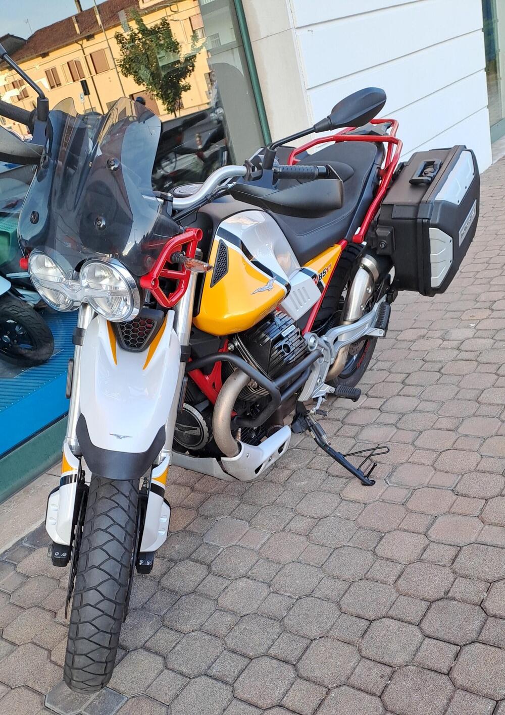 Moto Guzzi V85 TT (2019 - 20)