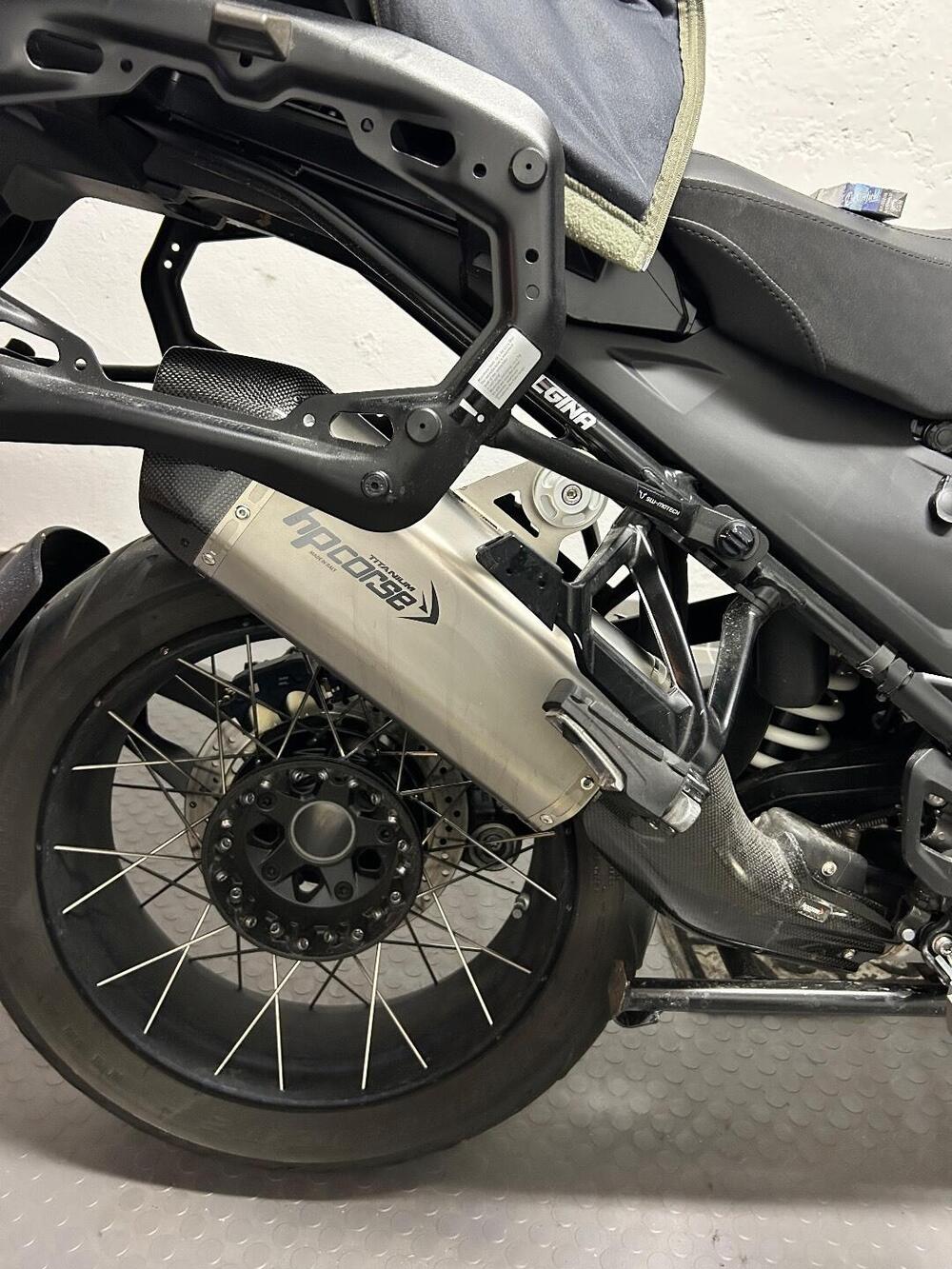 HP Corse SPS SHORT CARBON TITANIUM BMW GS 1250 201 (2)