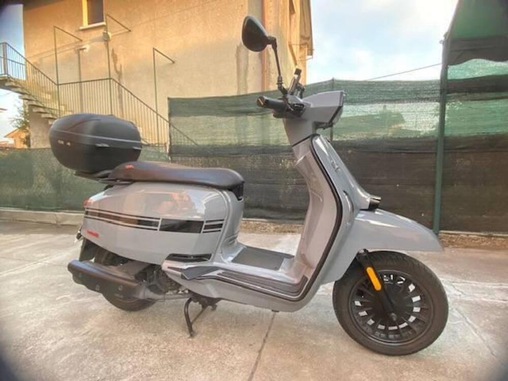 Lambretta V125 Special (2021 - 26) (10)