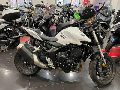 Honda CB 1000 Hornet (2025) usata