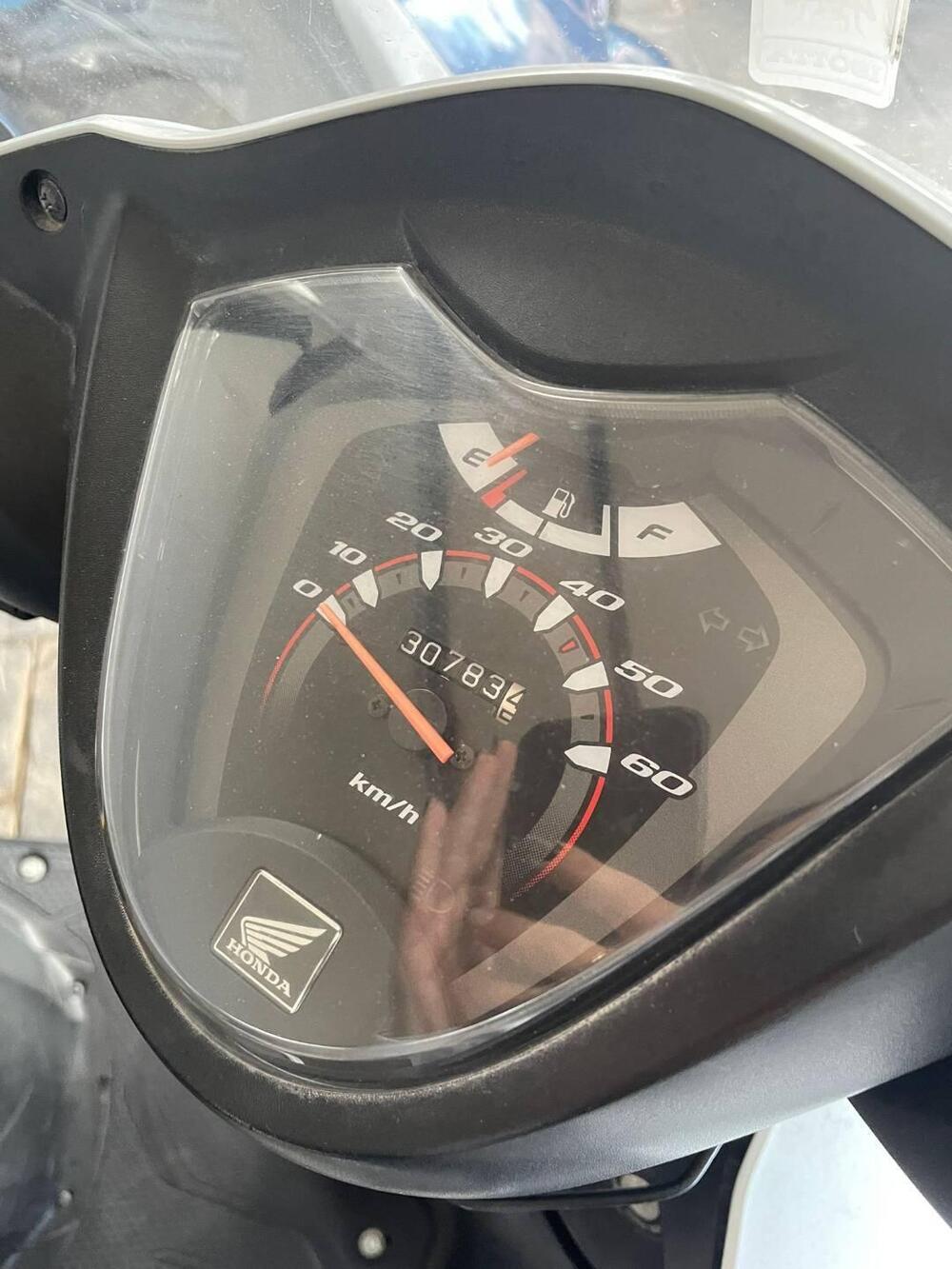 Honda Vision 50 (2011 - 17) (4)