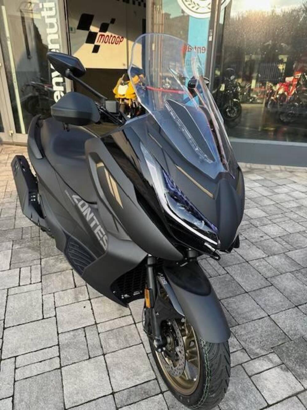 Zontes ZT368-E (2025 - 26) (2)