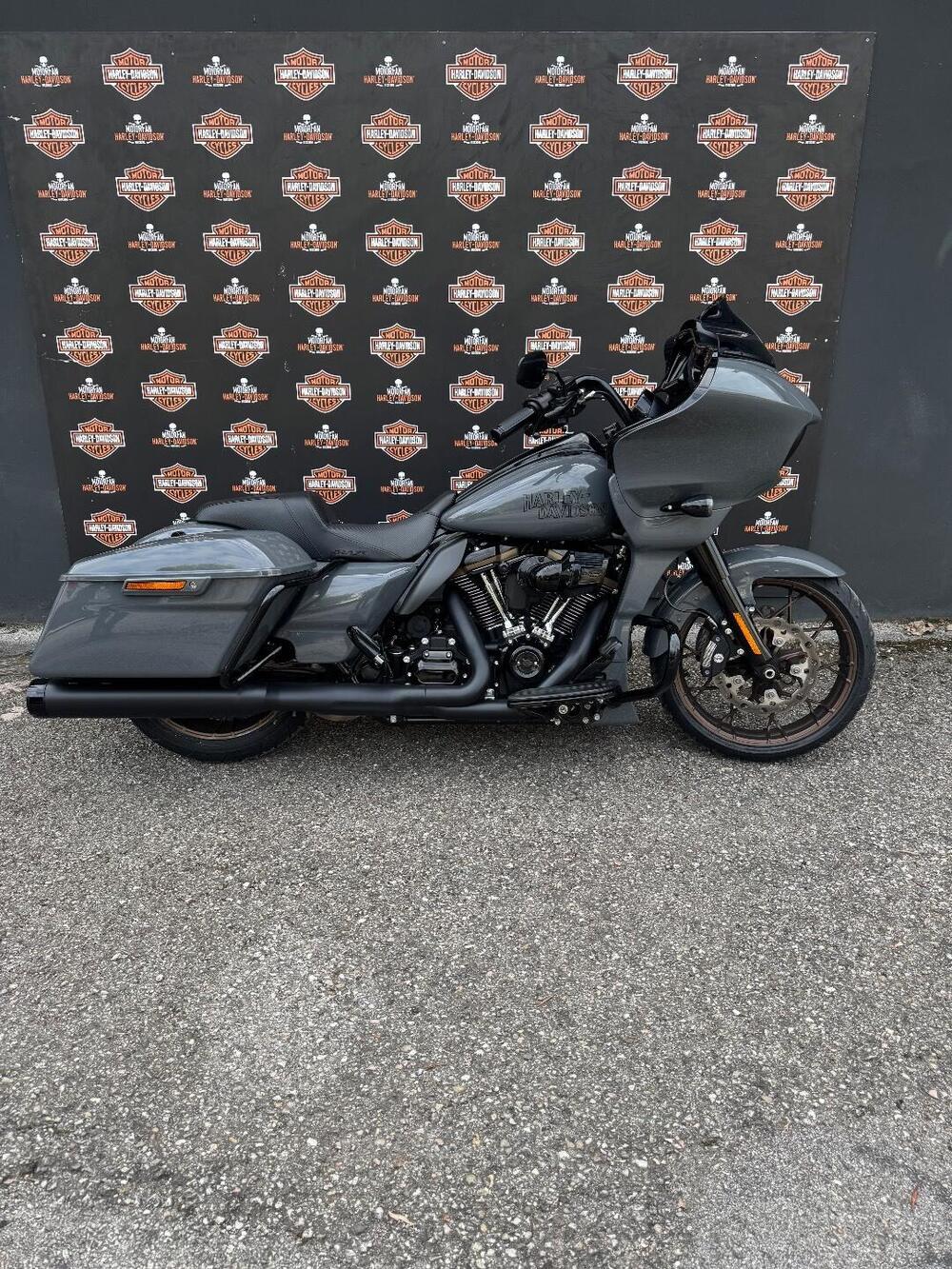 Harley-Davidson Road Glide ST (2022 - 23)