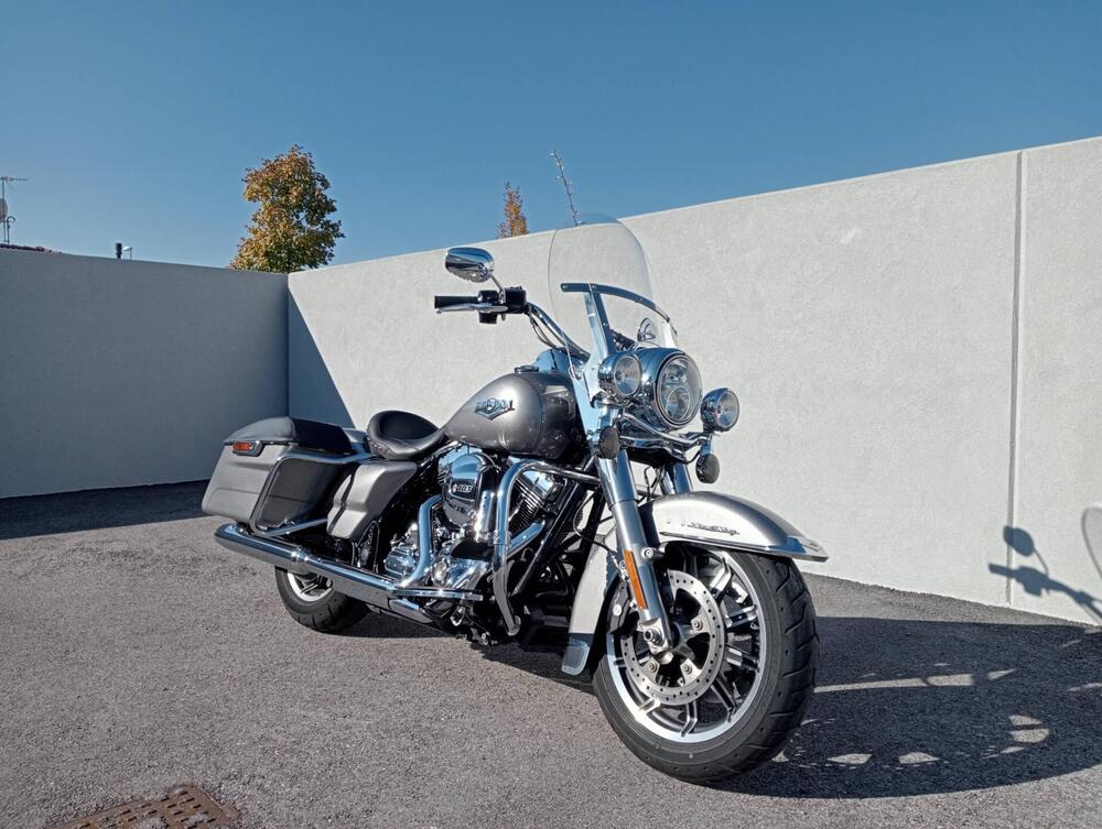 Harley-Davidson 1690 Road King (2013 - 16) - FLHR (3)