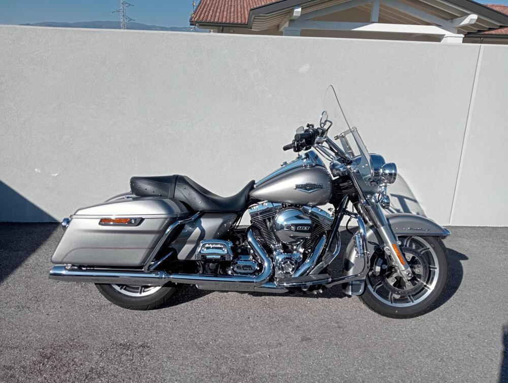 Harley-Davidson 1690 Road King (2013 - 16) - FLHR (13)