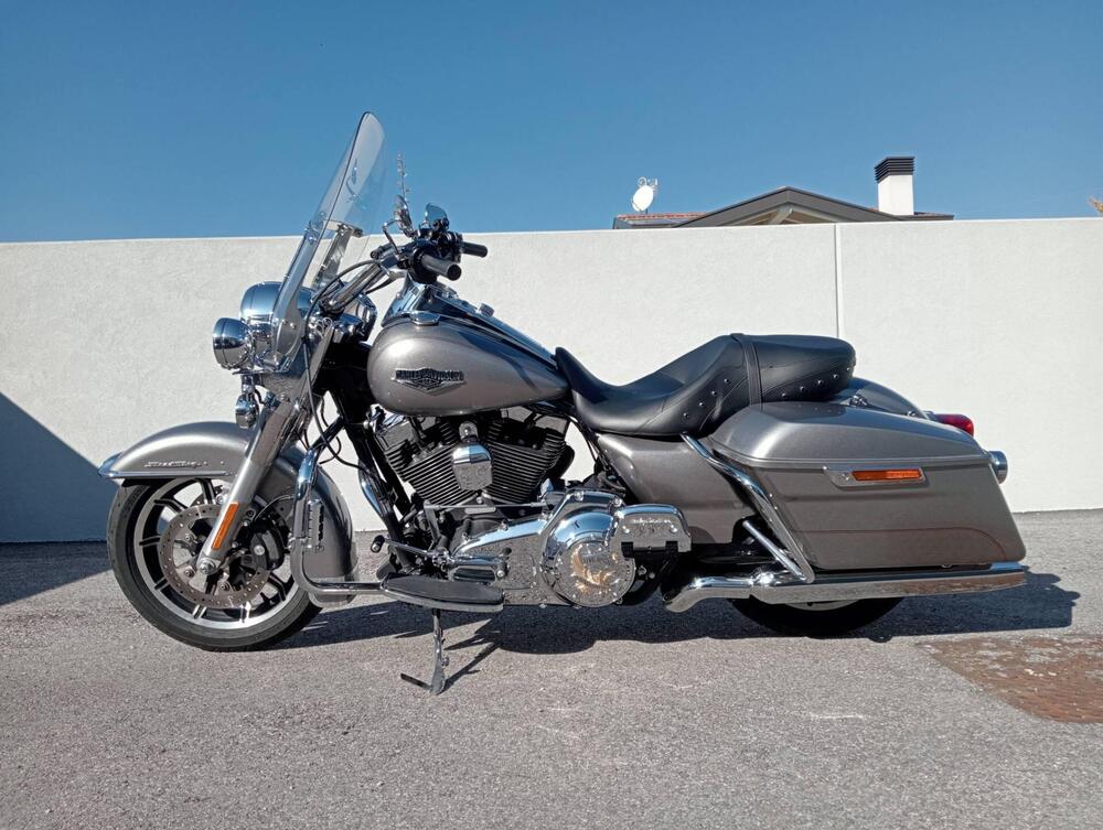 Harley-Davidson 1690 Road King (2013 - 16) - FLHR (14)