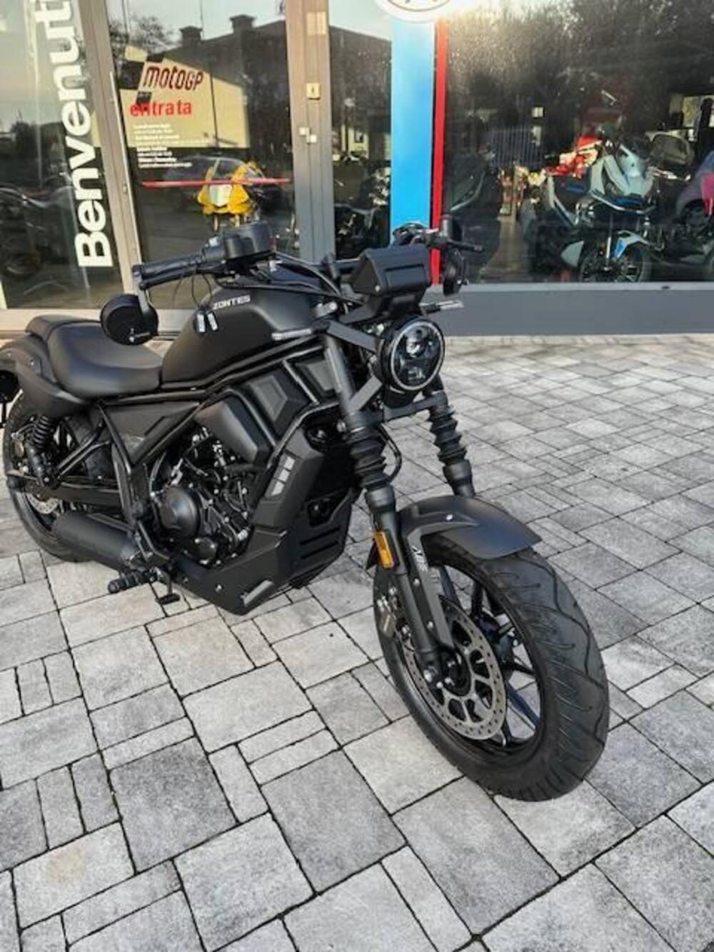 Zontes ZT125-C2 (2025 - 26) (2)