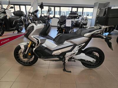 Honda X-ADV 750 (2017) usata