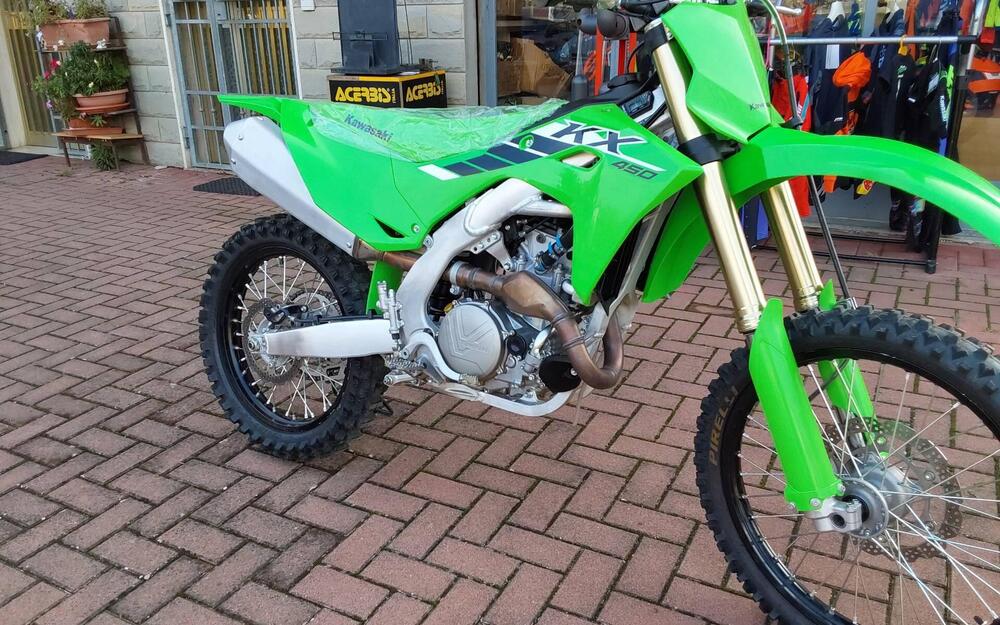 Kawasaki KX 450 (2025) (2)