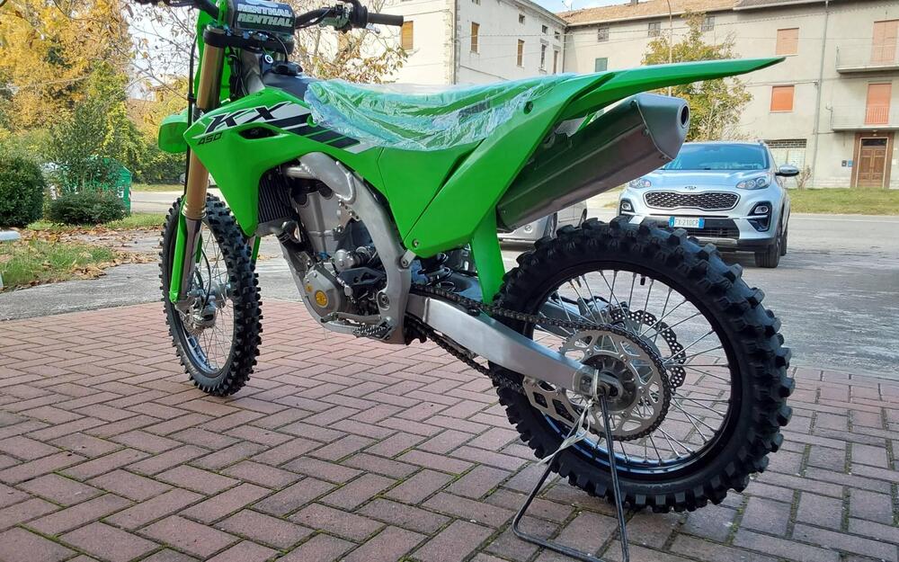 Kawasaki KX 450 (2025) (7)