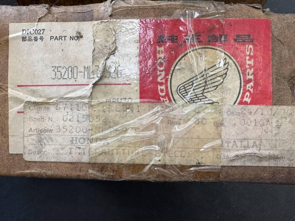 ASSIEME INTERRUTTORI INDICATORI DIREZIONE HONDA VF (2)