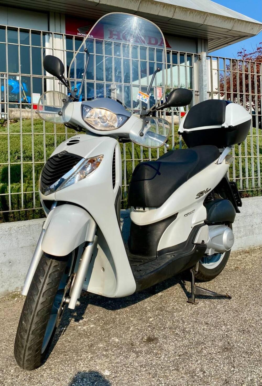 Honda SH 125 i (2005 - 08) (2)