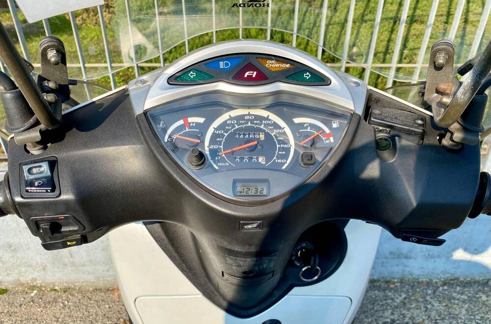 Honda SH 125 i (2005 - 08) (3)