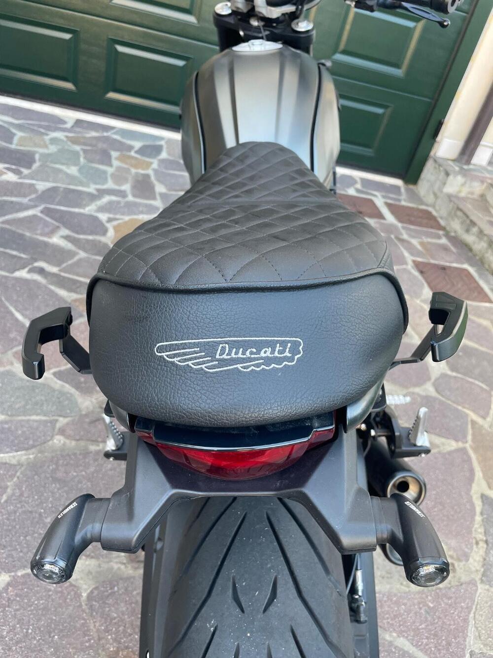 Ducati Scrambler 800 Night Shift (2021 - 22) (11)