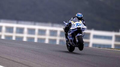 MotoGP 2025. GP del Portogallo. Alex Marquez batte Pedro Acosta e vince la Sprint, terzo Bezzecchi [RISULTATI]