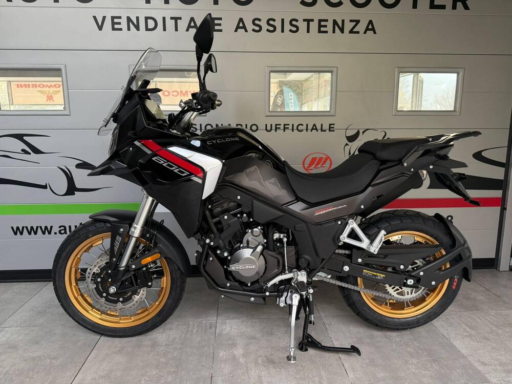 Cyclone RX600 (2025 - 26) (5)