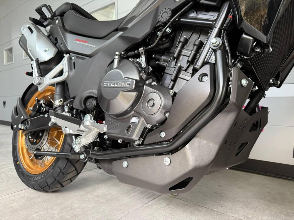 Cyclone RX600 (2025 - 26) (13)