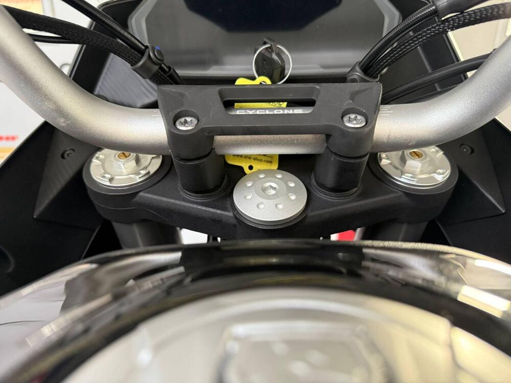 Cyclone RX600 (2025 - 26) (18)