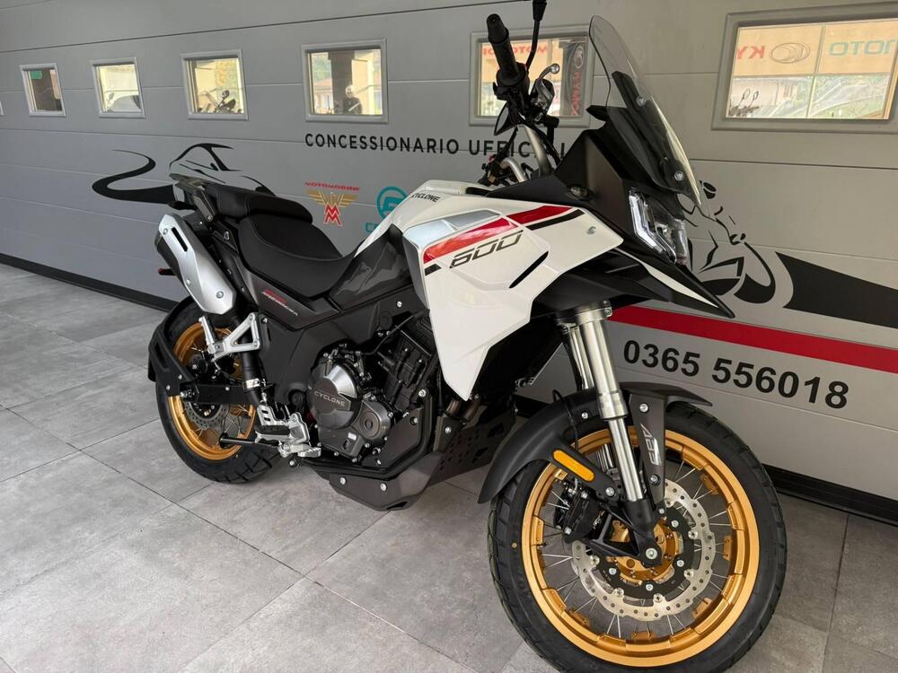 Cyclone RX600 (2025 - 26) (9)