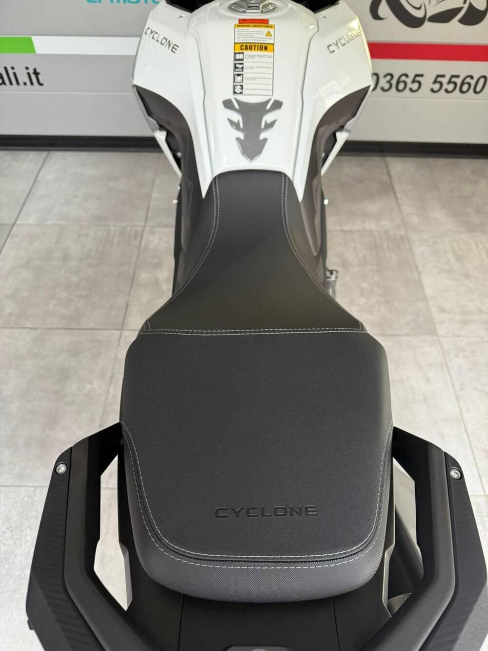 Cyclone RX600 (2025 - 26) (16)