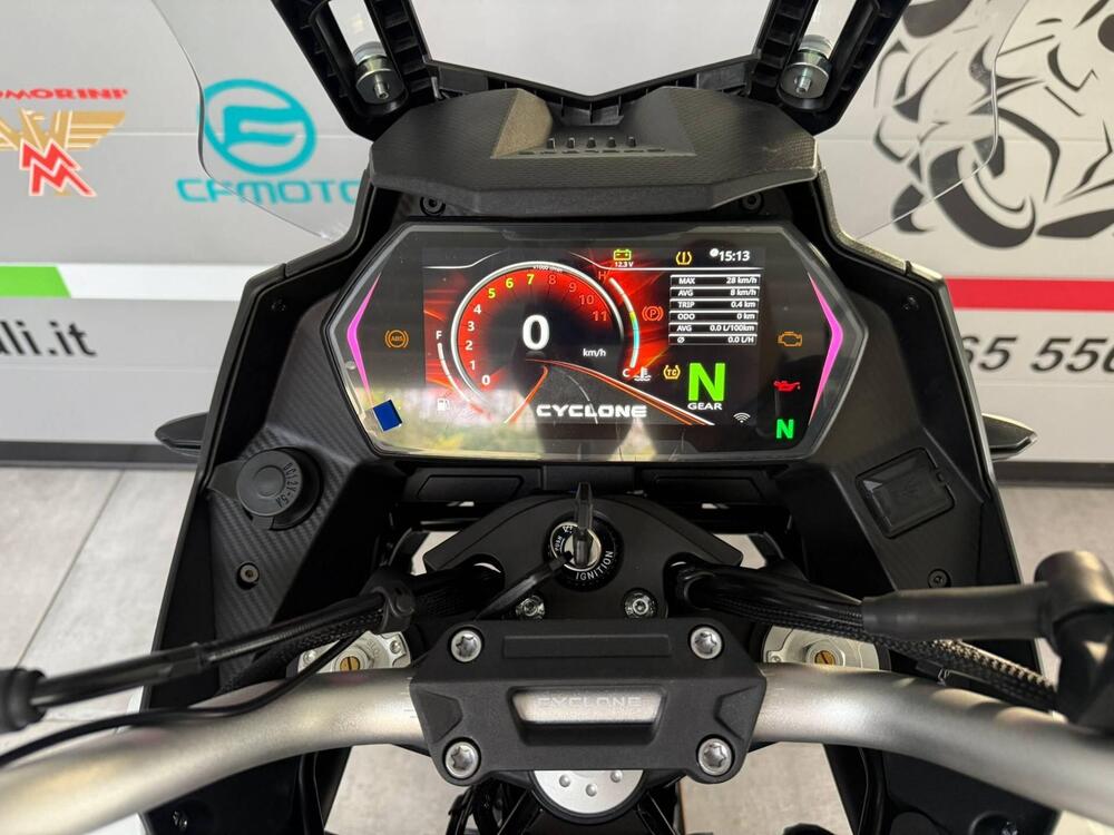 Cyclone RX600 (2025 - 26) (19)