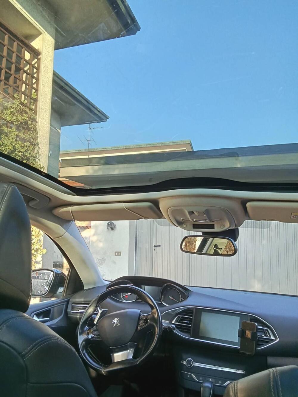 Peugeot 308 SW usata a Milano (6)