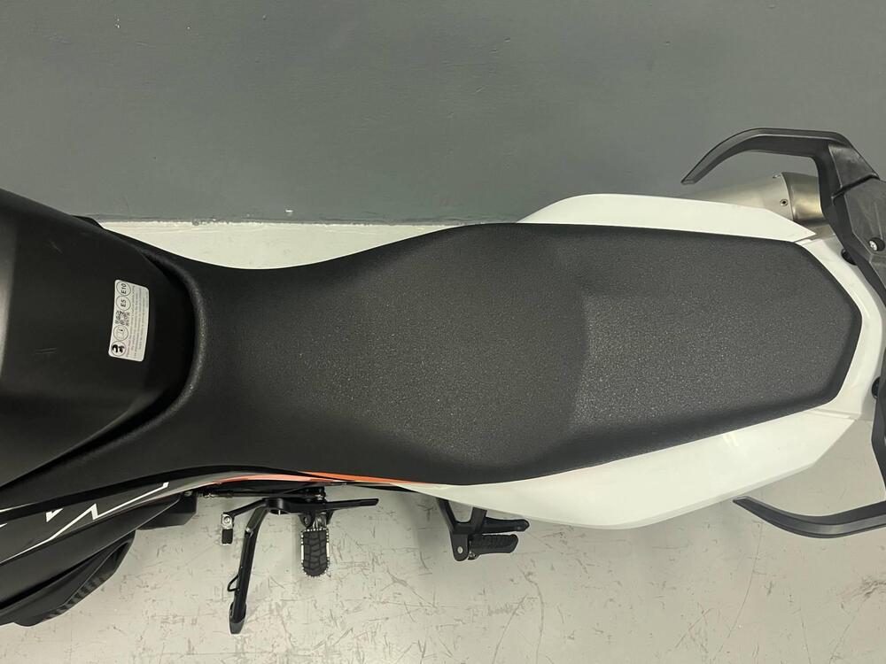 KTM 890 SMT (2023 - 25) (9)