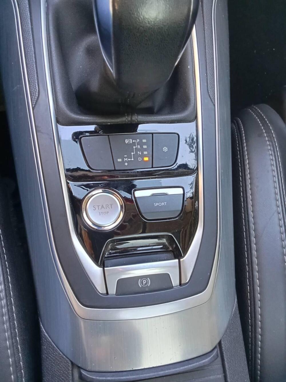 Peugeot 308 SW usata a Milano (8)