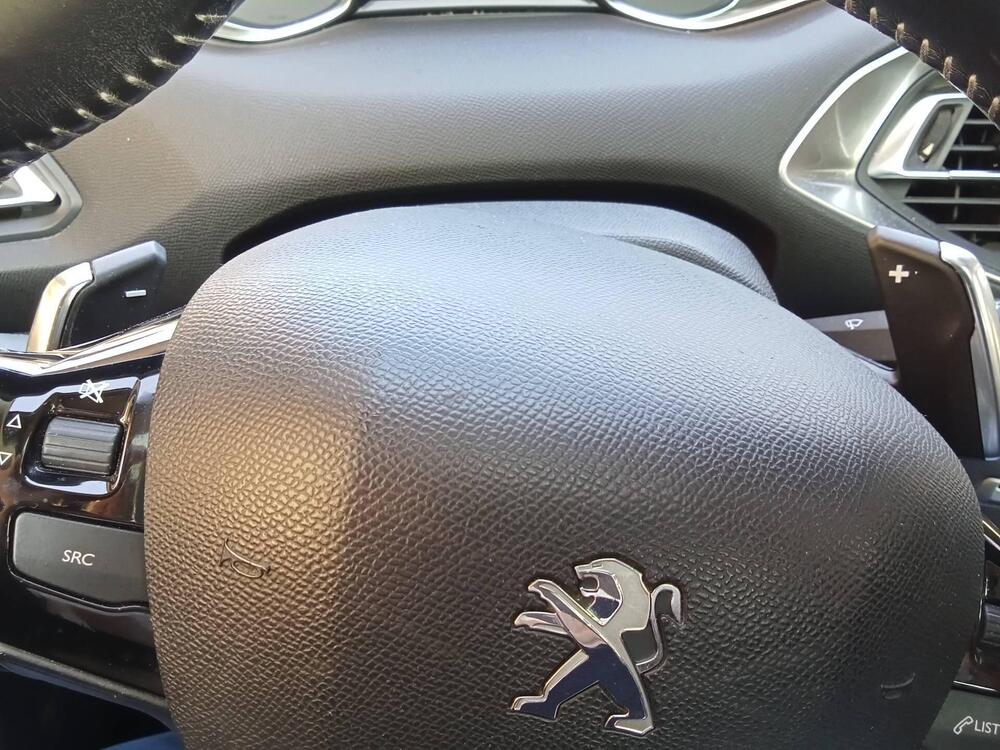 Peugeot 308 SW usata a Milano (9)