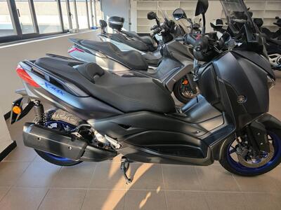 Yamaha X-Max 300 (2021 - 24) usata