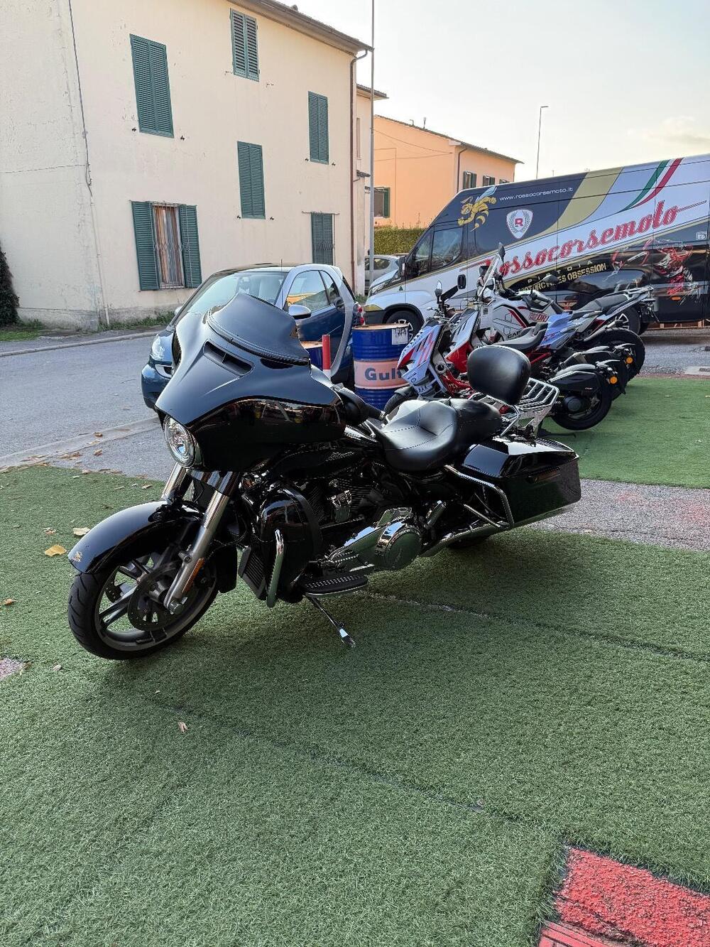 Harley-Davidson 107 Street Glide Special (2017 - 19) - FLHXS (2)