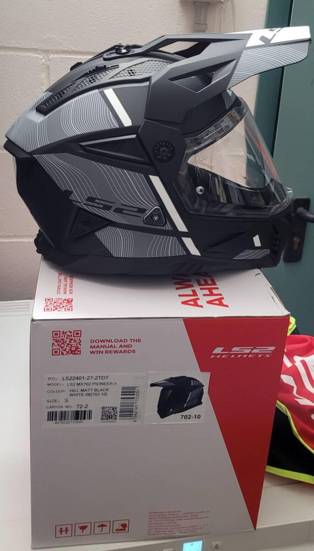 Vendo casco LS2 Pioneer II (2)