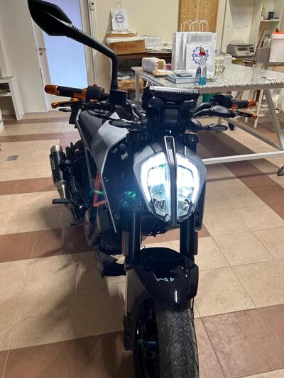 KTM 125 Duke (2021 - 23) usata
