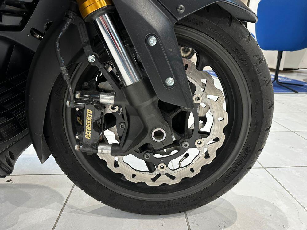 Yamaha T-Max 560 Tech Max (2020) (5)