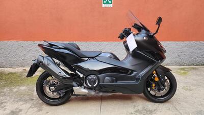 Yamaha T-Max 560 Tech Max (2022 - 24) usata