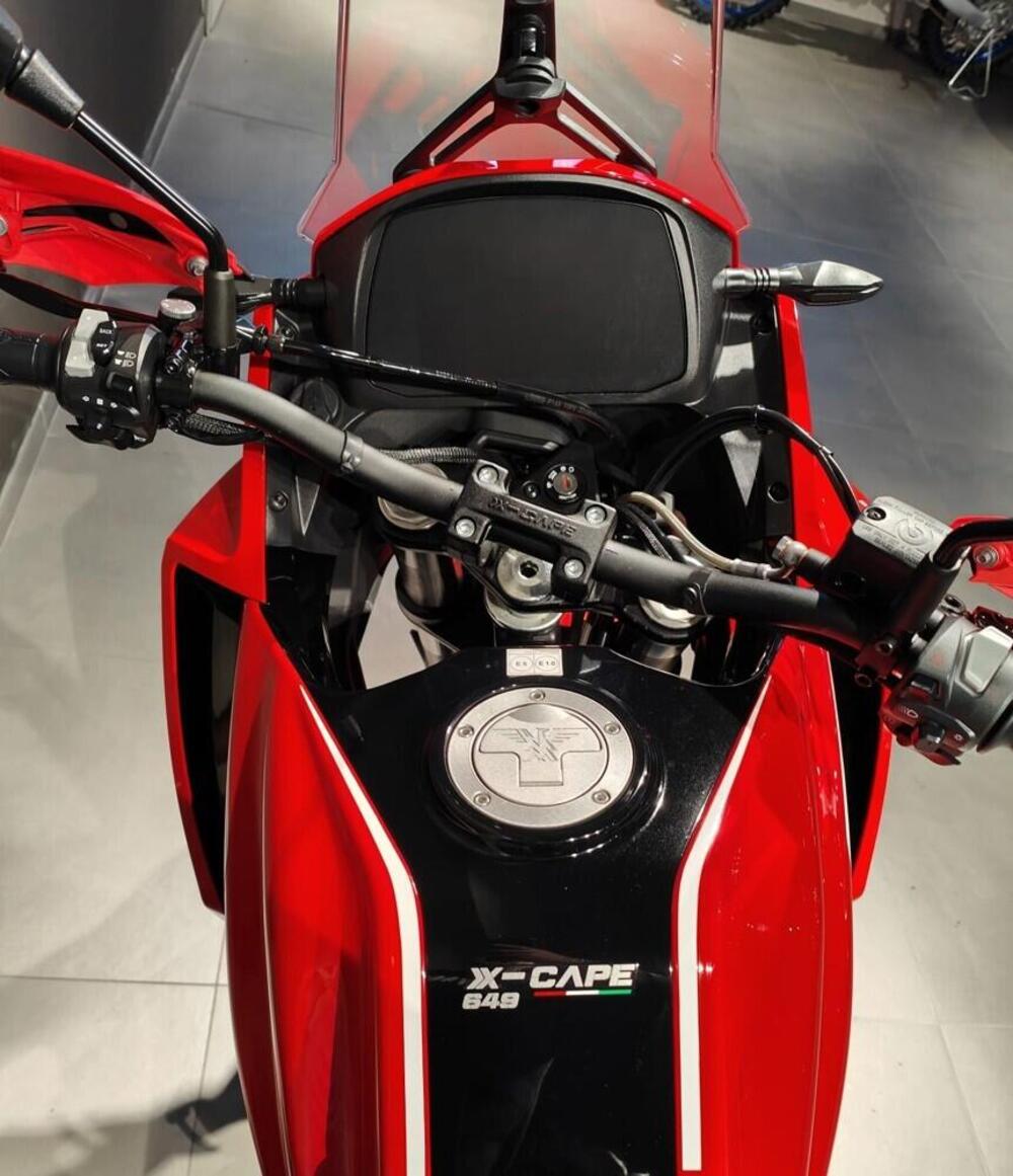Moto Morini X-Cape 650 Gold Wheels Edition (2022 - 26) (5)